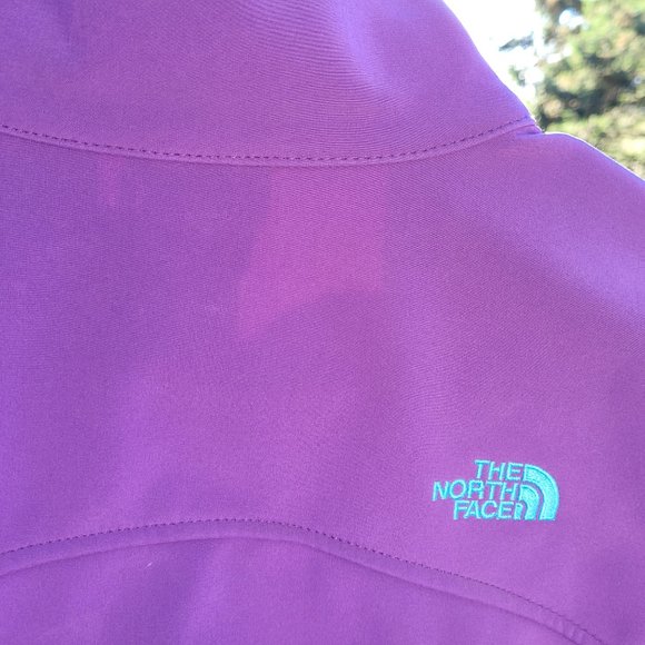 Beautiful Purple Women's The North Face Jacket Size Medium - Picture 3 of 6